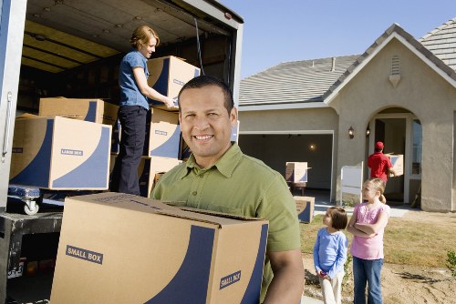 Packing and loading support for a move in Bow
